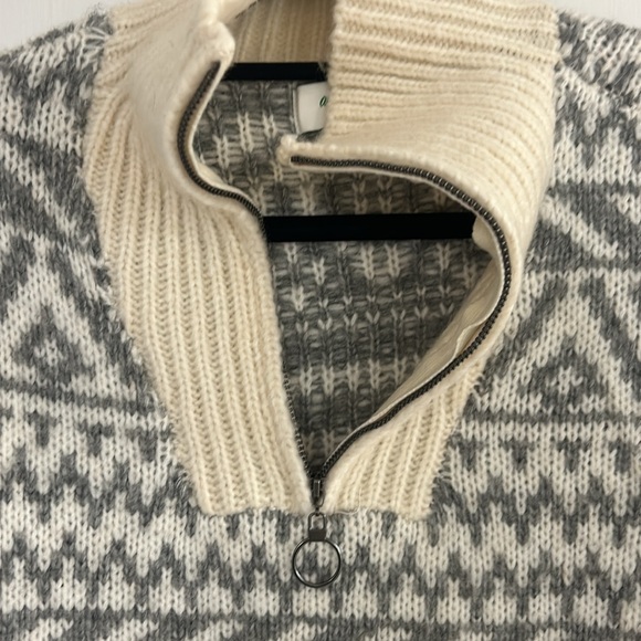 Aerie sweater - Picture 2 of 6